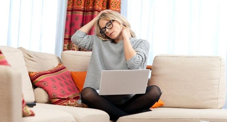 A feeling of fatigue in the neck often indicates cervical osteochondrosis. 